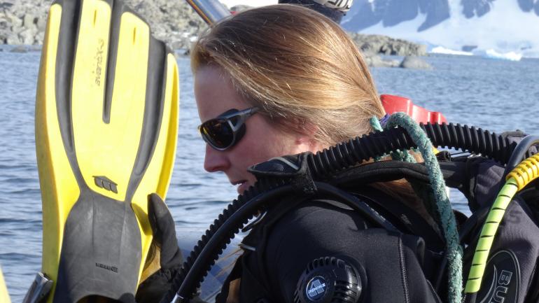 Guest speaker Dr. Ashton diving in Antarctica